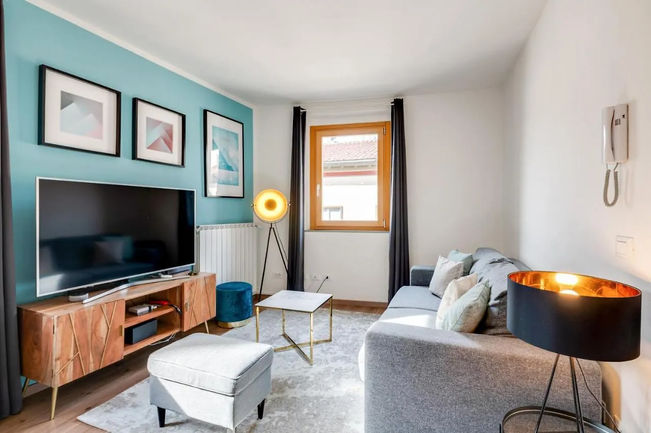 Santa Croce Flat - Modern Apartment Florence Italy