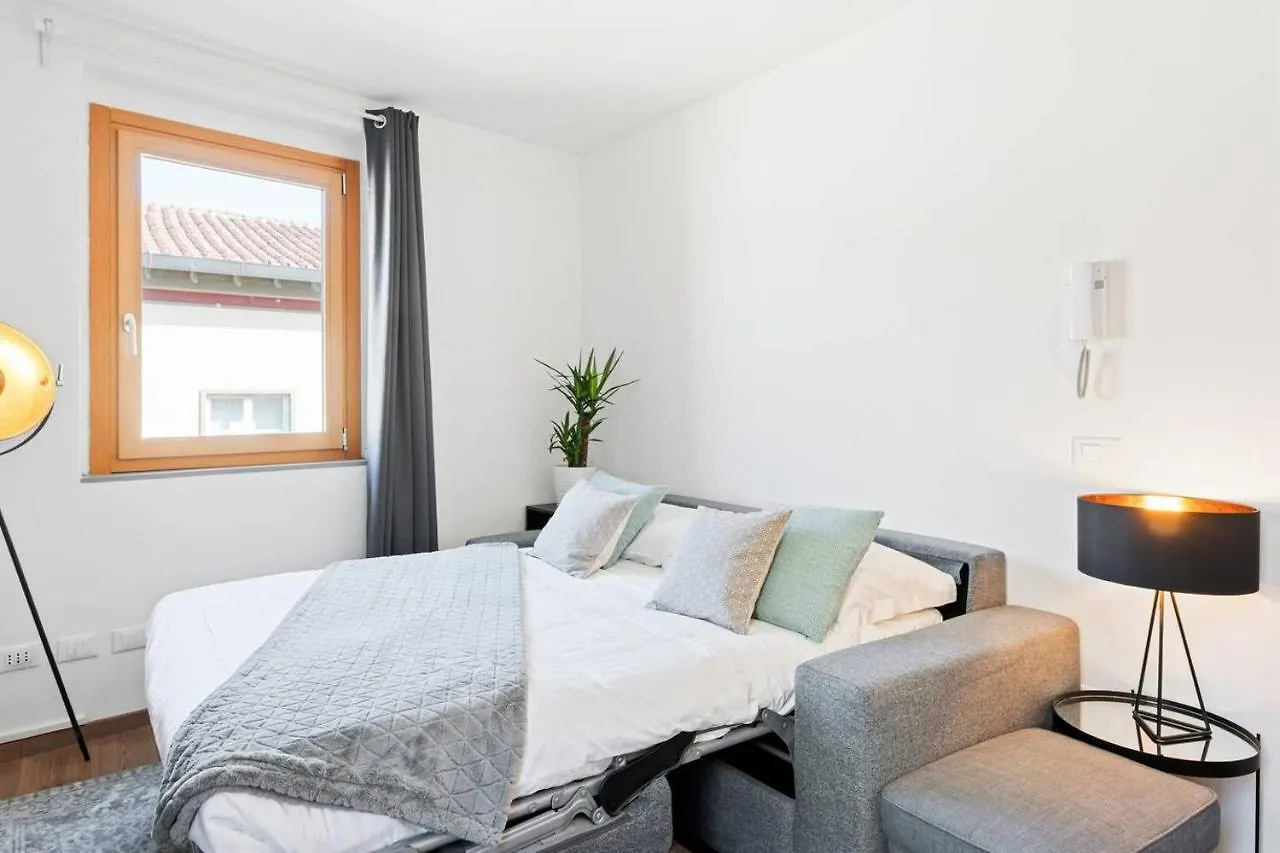 Santa Croce Flat - Modern Apartment Florence Italy